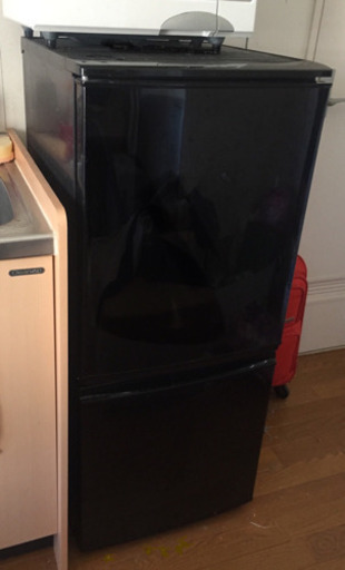 SHARP 2013年制 冷蔵庫137L