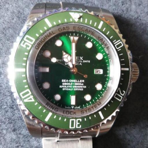 底値❣新品同様❣専用箱付き❣自動巻きダイバー防水腕時計❣大人気グリーン色