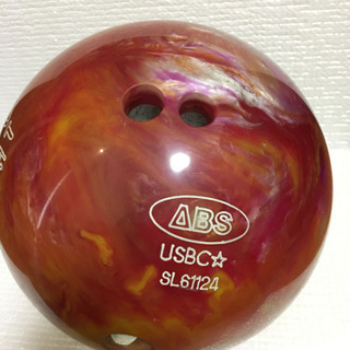 ボウリングボールとアルミケース