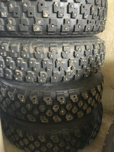 スパイクタイヤ ホイール付