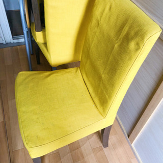 のびるテーブル！椅子も4脚つけます！！の画像