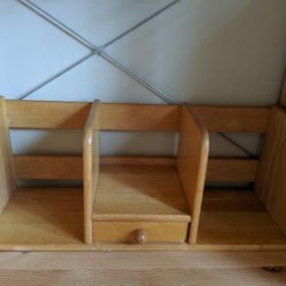 【お値下げします】IKEAの幅広収納棚（机として使用可）写真右側の画像