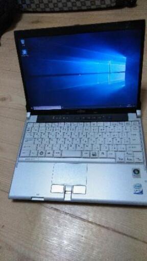 ノートパソコン　富士通　LIFEBOOK
