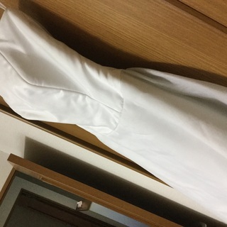 ウェディングドレス 白の画像