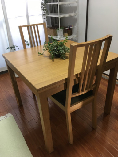 ※美品/シンプル※ IKEA ダイニングテーブル(2〜6人掛、伸びます)