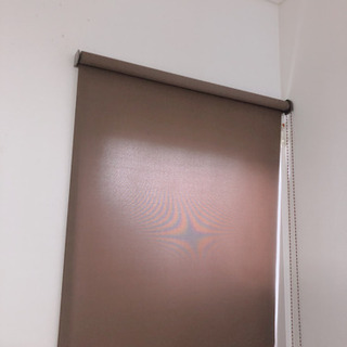 ロールカーテン 茶色