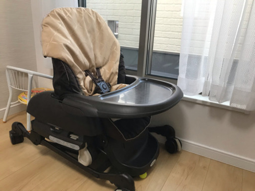 値下！！コンビ 電動 バウンサー ハイローチェア