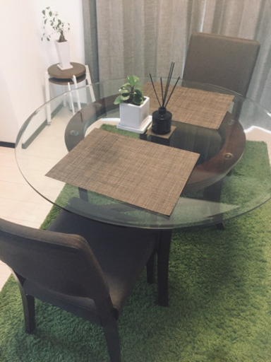 「取引中」ニトリの円形ダイニングセット