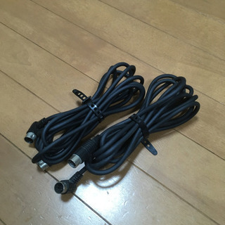MIDIケーブル