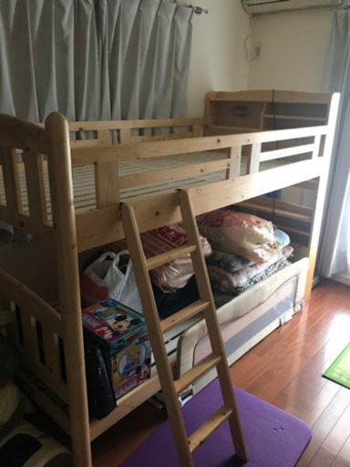 ★美品★コンセント・ライト・宮棚付き二段ベッド