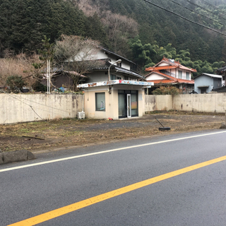 (売約済)岡山県真庭市若代のガソリンスタンド跡地 県道沿い 富原駅まで徒歩1分 自動車展示場など店舗や趣味のガレージハウスなどに！ - 真庭市