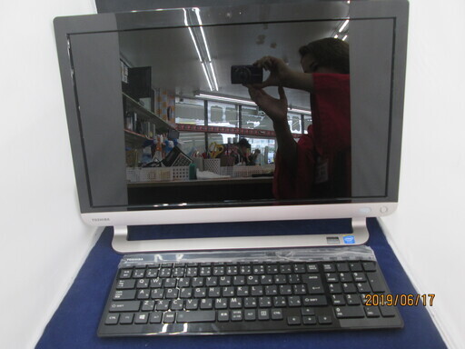 東芝　デスクトップPC　PD31TBT-SWA　2015年製