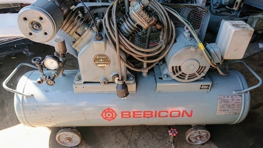 ◆日立５馬力エアーコンプレッサーBEBICON　3.7P-9.5V6◆
