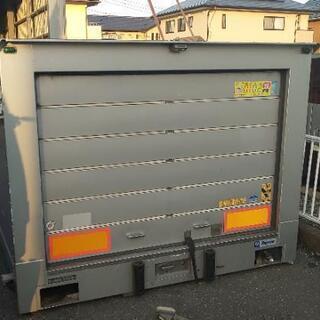 シャッター式 保冷コンテナ 頑丈 左右スライド式の扉 長さ462cm×幅222cm×高さ168cmくらい 旭市