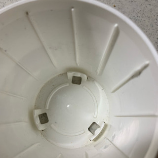 ガンダムのカップヌードルのケースの画像