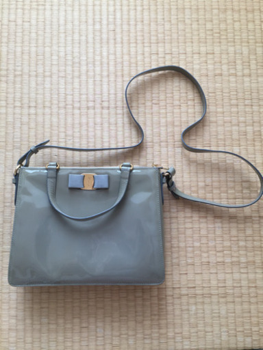 超美品！サルヴァトーレフェラガモショルダーバッグ