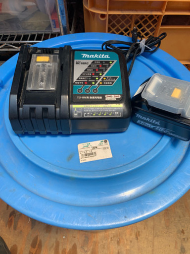中古 マキタ充電器\u0026充電池