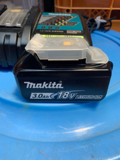 中古 マキタ充電器&充電池