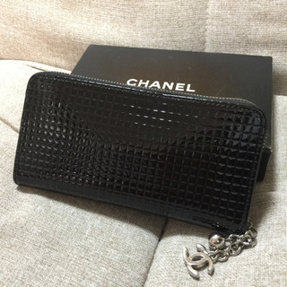 CHANEL シャネル チョコバー 黒エナメル ラウンドファスナー長財布 ノベルティ 長期保管&未使用品の画像