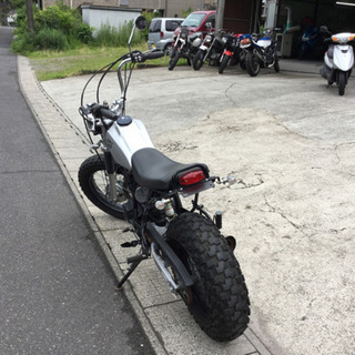 YAMAHA TW 200 customの画像