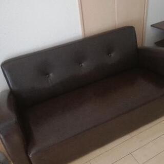 【値下げしました】3人がけレザーソファ