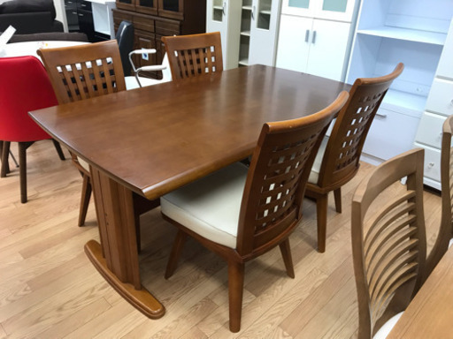 【リサイクルサービス八光　田上店　配達・設置OK】ブラウン木目　4人掛けダイニング　回転チェアセット