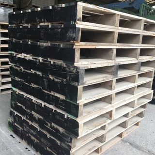 中古木製パレット　複数枚あります！！の画像