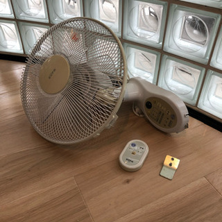 壁掛け扇風機(白)