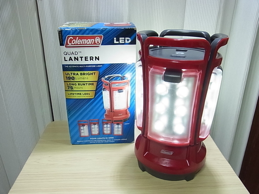 【コールマン】クアッドLEDランタン 4パネル式 単1電池付 懐中電灯
