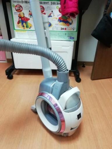 掃除機　シャープ　サイクロン式
