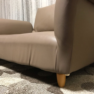 2人掛け レザー ソファ モカブラウン系の画像