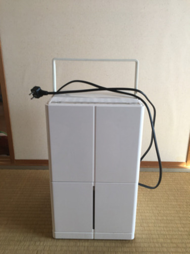 トヨトミ除湿機