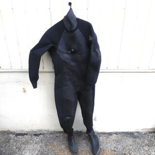 2023年 タグ付き リネンライクツイルテーラードワンピース FRAY I.D