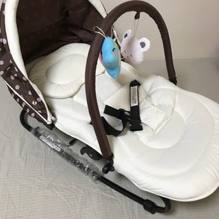 準新品 未使用に近い ベビーバウンサー ゆりかご ぬいぐるみ付き...