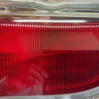 200系ハイエース純正オプションテールの画像
