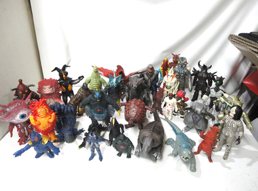 ウルトラマン 仮面ライダー 怪獣 ソフビ フィギュア ライダー 円谷 他 まとめて63体 札幌市 白石区 東札幌
