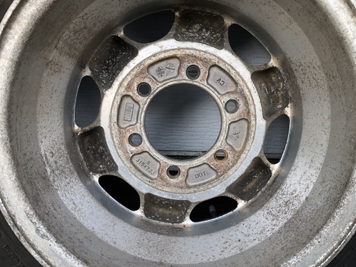 225/80R15  アルミホイール付きタイヤ 225/80R15 アルミホイール付きタイヤ