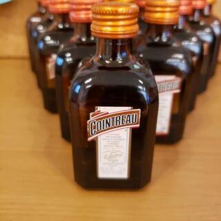 COINTREAU クアントロー14本　の画像