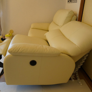 IDC 大塚家具 【定価17万円 】【2.5人掛け】電動リクライニングソファ☆