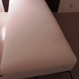 ★取りに来られる方に差し上げます★「無印良品・脚付きマットレスベ...