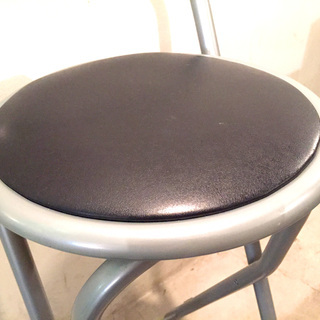 【格安】⭐️折りたたみパイプ椅子(シルバー)・B⭐️  オシャレ インテリア　カフェバーの画像