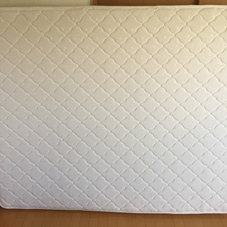クイーンサイズマットレス1年使用美品 取引先確定