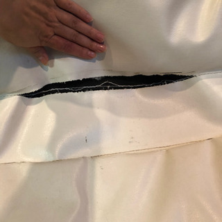 折り畳み白いラウンジチェア4脚【2脚はシート裂け部分アリ】終了の画像