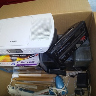 エレコムJC-U4113SBK・ソニーZS-E20CP・KIRA加湿器・ ラジオ・WIMAX WM3800R 3台 WM3200U 2台 UD03SS 1台 ・ パナソニックVL-F423 VLF-623ｘ2・他多数の画像
