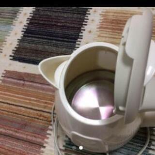 電気ケトルの画像
