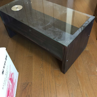 ガラステーブル