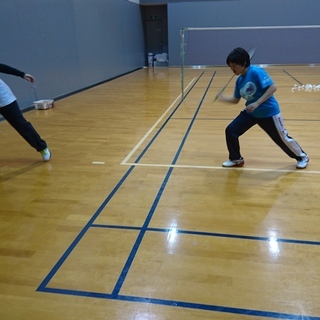 バドミントン　初心者歓迎！　ラケット貸出あり