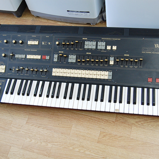ヤマハ シンセサイザー CS70M  1981年発売品 アナログ...