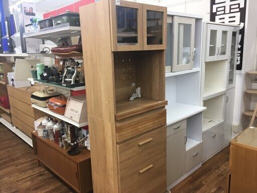 1時間無料軽トラ貸出し、有料配送あり【トレファク入間店】おしゃれな食器棚のご紹介！