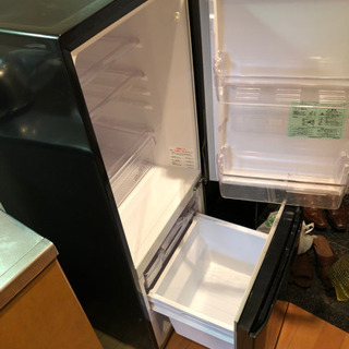 洗濯機、レンジ、冷蔵庫の画像